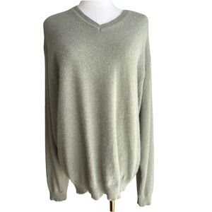 John Ashford 100% Cashmere Men’s V-Neck Sweater in Soft Green